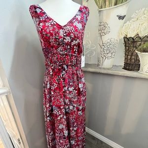 Red floral long  summer dress size M. New with tags